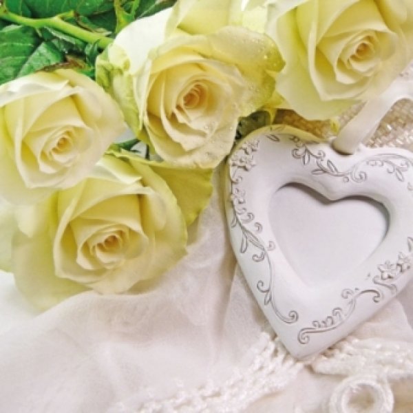 画像1: 【ナプキン】 WHITE HEART AND ROSES (1)